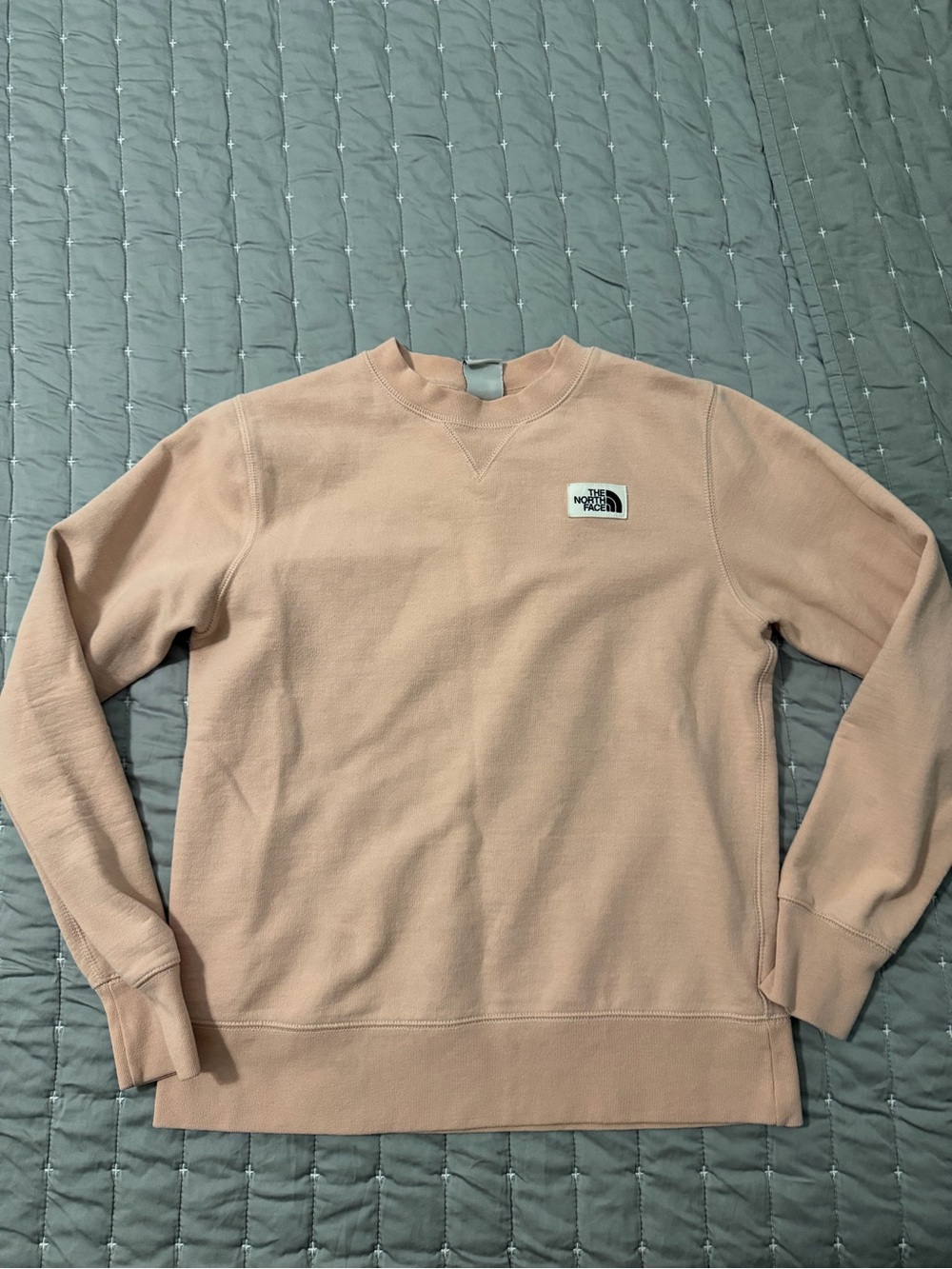 The North Face Women’s Crewneck Sweatshirt - Light Pink